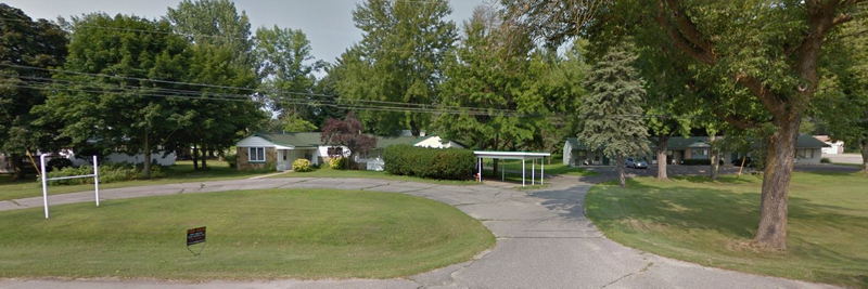 White Wagon Motel and Coffee Shop - Now White Wagon Apartments (newer photo)